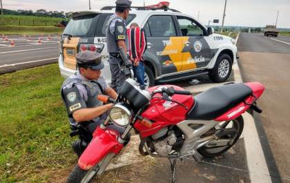 TOR recupera moto furtada e prende acusado do crime