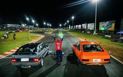 Arrancada de carros acontece nesta quinta-feira com entrada gratuita