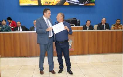 Sessão Solene na câmara homenageia autoridades três-lagoenses