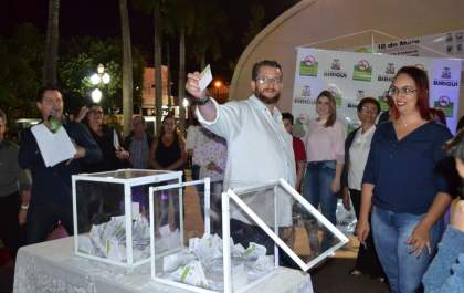 Birigui entrega prêmios do projeto Todos contra o Aedes