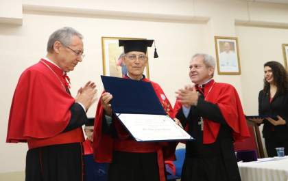 Quatro personalidades recebem título de Doutor Honoris Causa