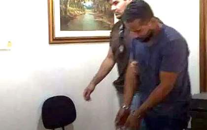 Autor de feminiccídio se entrega à polícia&nbsp;