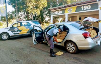 TOR prende homem com carro furtado e centenas de tabletes de maconha