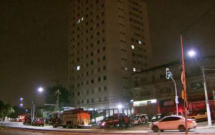 SP: mãe se joga de prédio após supostamente atirar filha pela janela do 5º andar