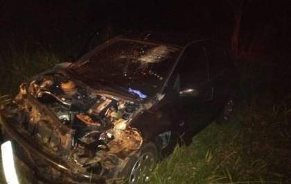 Funcionária da prefeitura morre depois de bater na traseira de caminhão