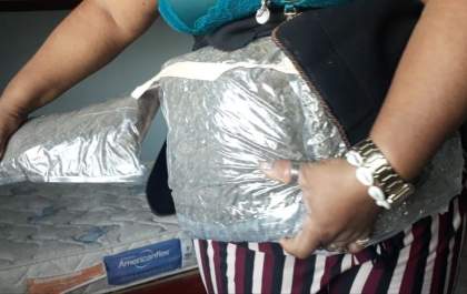 TOR prende mulher com 'super maconha' presa ao corpo