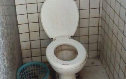 Feto é encontrado em banheiro de apartamento; polícia investiga