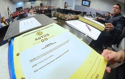 Câmara arquiva pedido de cassação de Dilador