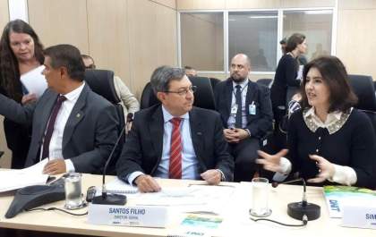 Em reunião no DNIT, Simone Tebet trata da recuperação da BR-262 e do anel rodoviário de TL