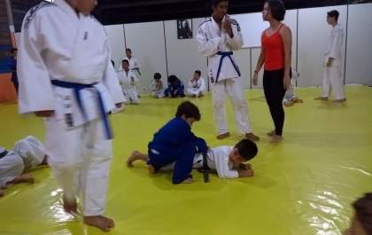 Projeto Esporte no Bairro realiza neste domingo o II Festival de Judô em Andradina