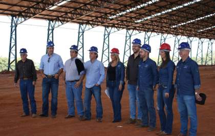 Presidente da ABQM visita obras para campeonato no recinto de Araçatuba