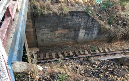 Homem é resgatado dois dias após cair em pontilhão