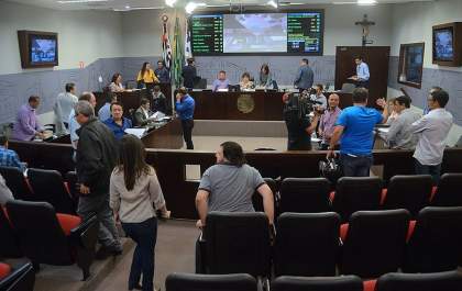 Munícipe pede suspensão de votação que decidirá sobre empréstimo