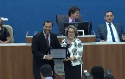 Câmara homenageia pessoas que tem se destacado em Três Lagoas