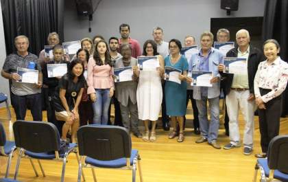 Governo de Andradina forma mais uma turma de inclusão digital para idosos