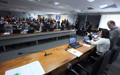 Com apoio de Simone Tebet, maior combate ao tabagismo passa pelo Senado