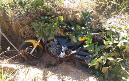Moto furtada em frente a hospital é recuperada em tempo recorde pela PM