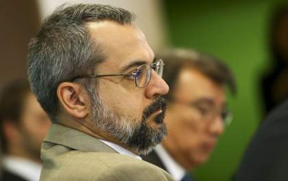 MEC pretende implantar no país 108 escolas cívico-militares até 2023