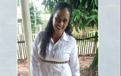 Mulher é morta e é encontrada com “recado” na barriga
