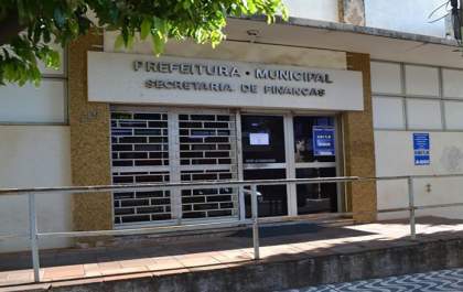 Impostos atrasados podem ser parcelados até sexta-feira