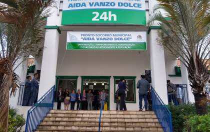 Primeiro dia com nova gestora tem menos médicos e demora no atendimento