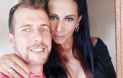 Mulher é morta a facadas em casa pelo companheiro