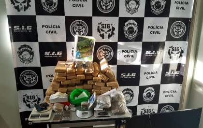 SIG apreende 50 Kg de maconha e R$ 9 mil em casa no Jardim Ipanema