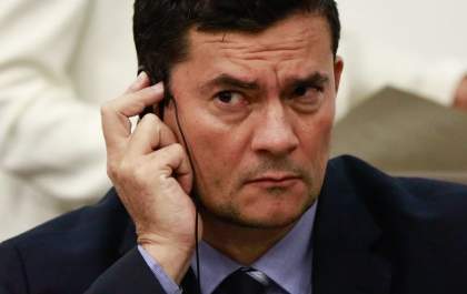 Presos quatro suspeitos de invadir telefone de Moro