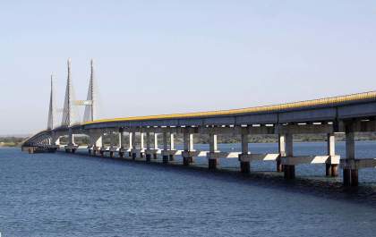 Diferente de Jupiá, ponte em Panorama tem acostamento e área de escape para motoristas