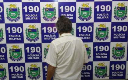 Idosa se recusa a lavar banheiro e marido a agride&nbsp;