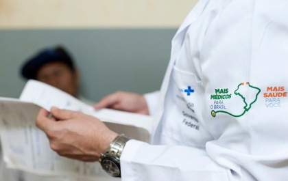 Governo concede registro para cubanos reintegrarem o Mais Médicos