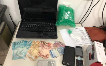 Acusado de furtar celular é preso com drogas pela Polícia Civil