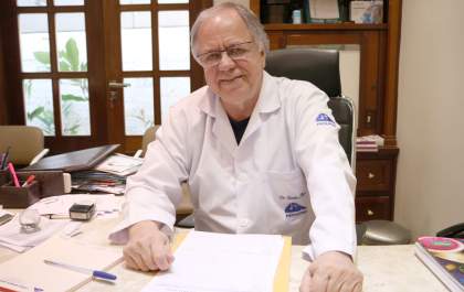 Amamentação pode ser feita até o aparecimento dos dentes definitivos