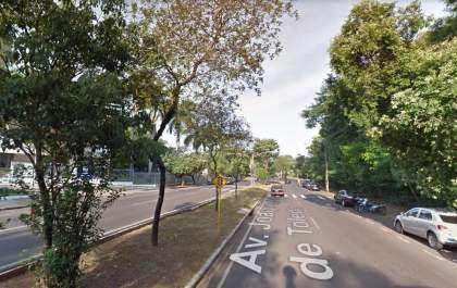 Estudante é atropelada por motociclista sem habilitação