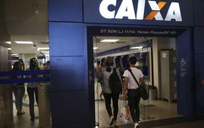 Caixa e BB iniciam pagamento de cotas do PIS/Pasep neste mês