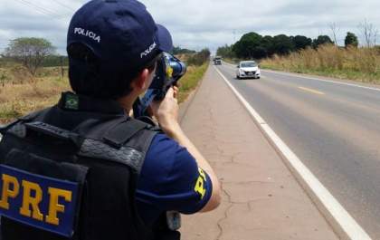 Bolsonaro determina suspensão de radares nas rodovias federais