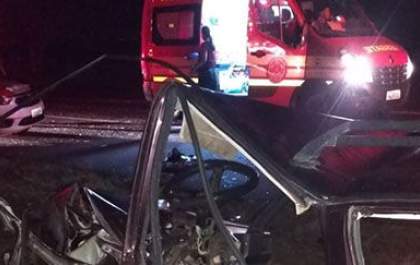 Morre terceira vítima de acidente entre carro e caminhão