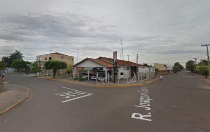 Jovem vendia drogas a 50 metros de base da PM