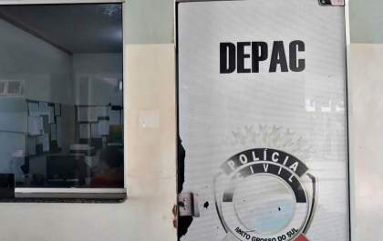 Mulher se distrai e tem aparelho celular furtado na Lagoa Maior