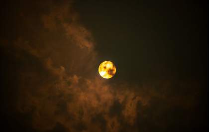 Sol amarelado é sinal de poluição no ar