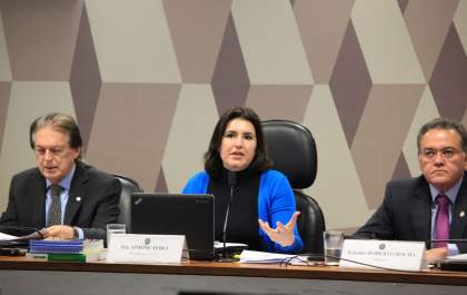 “Brasil tem pressa”, diz Simone Tebet sobre votação das reformas no Senado
