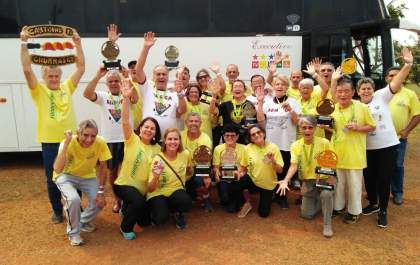 Melhor Idade traz troféus de Nova Andradina