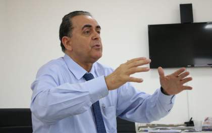 'Declarações do Bolsonaro têm capacidade de afundar o Brasil', diz deputado