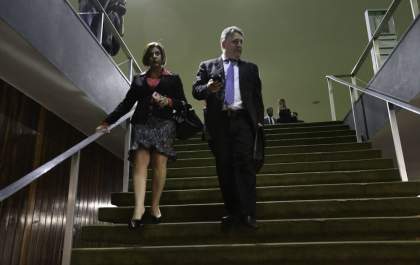 MP prende Garotinho e Rosinha, ex-governadores do Rio