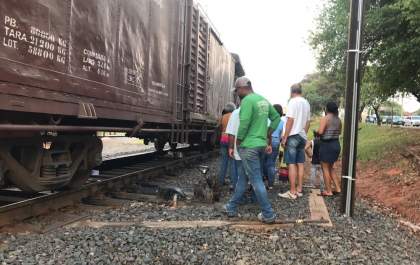 Quadro de saúde de idosa atropelada por trem que seguia para MS é estável