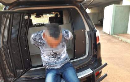 Acusado de matar homem a facadas por causa de R$ 4 é preso em TL