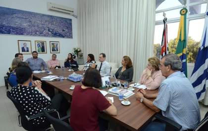 Liminar autoriza Prefeitura pagar salários de funcionários do IVVH