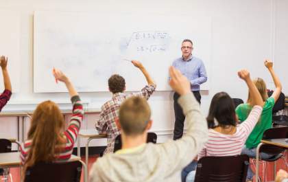 EJA atua para mudar estatística do analfabetismo no país