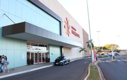 Shopping passa por simulação de incêndio nesta terça