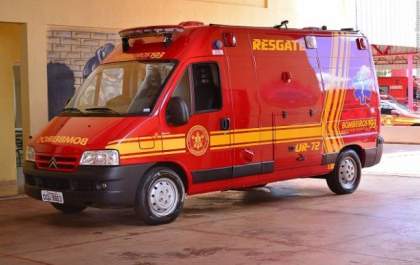 Trator passa em cima de perna de criança de 9 anos